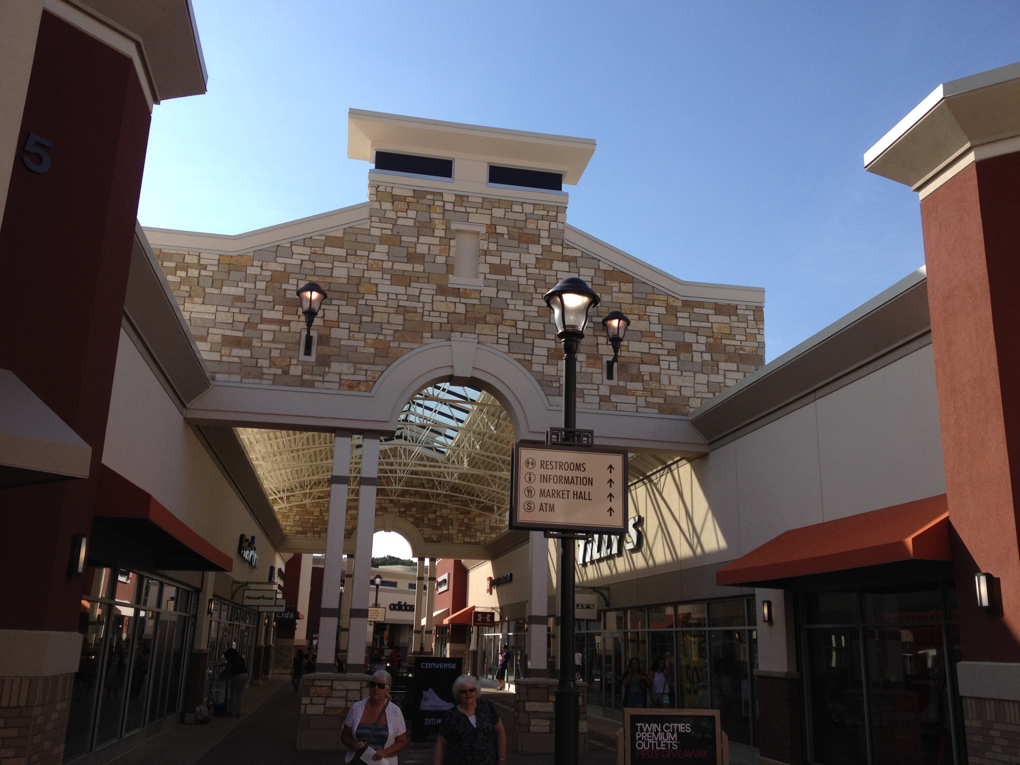 converse eagan outlet